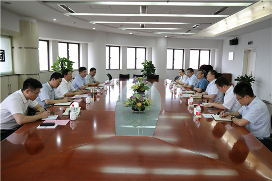 市委政法委到beat365英国官网网站调研